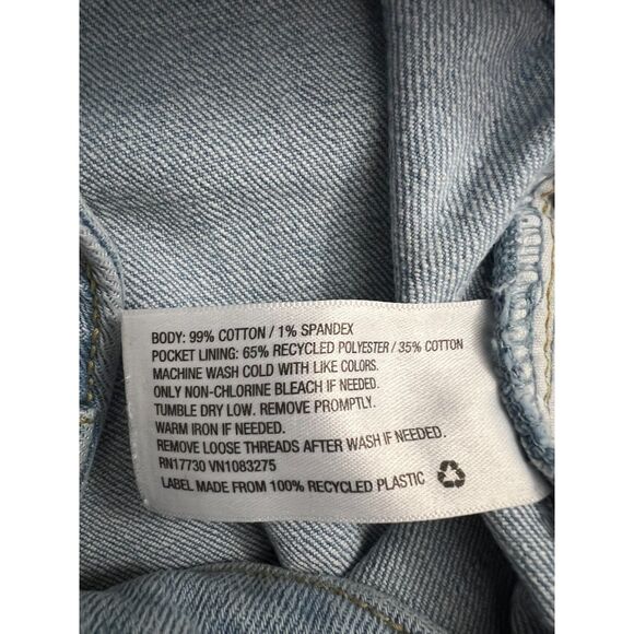 Universal Thread Women's Mid Rise Boyfriend Crop Jeans Light Wash Size 00 / 24 R - Picture 6 of 10